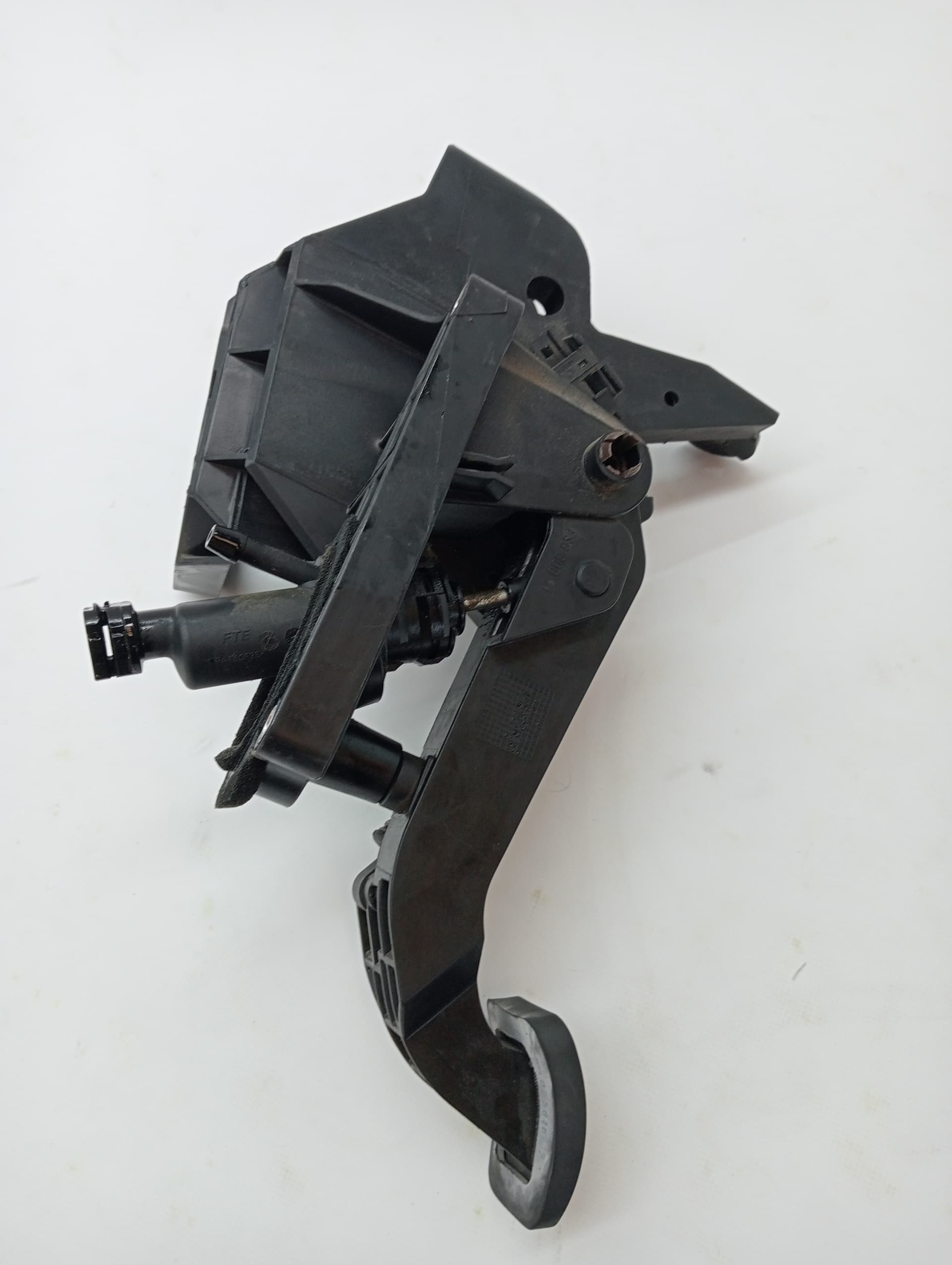 Pedal embrague MERCEDES-BENZ CLASE B (W245) 2