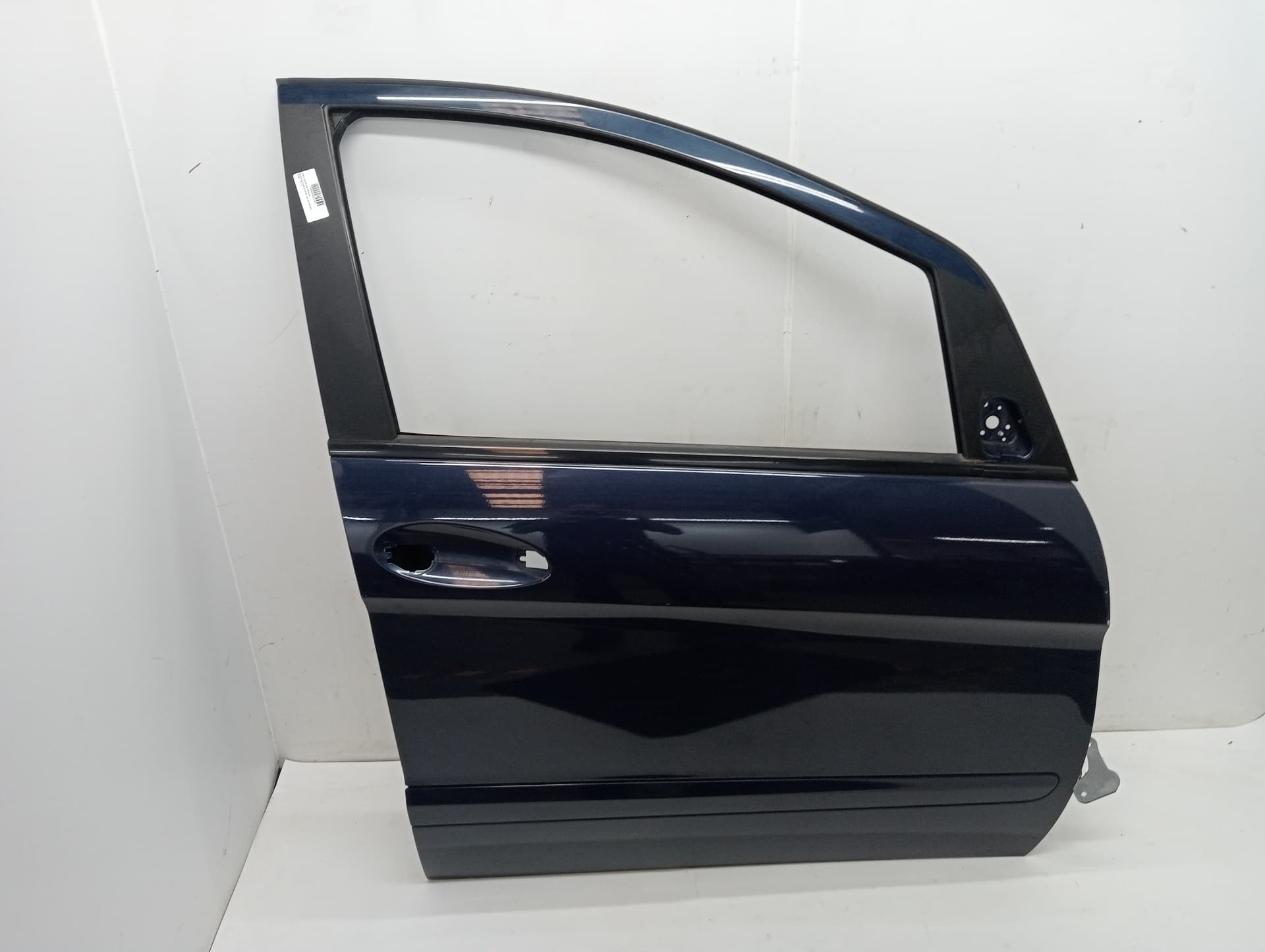 Puerta delantera derecha MERCEDES-BENZ CLASE B (W245)