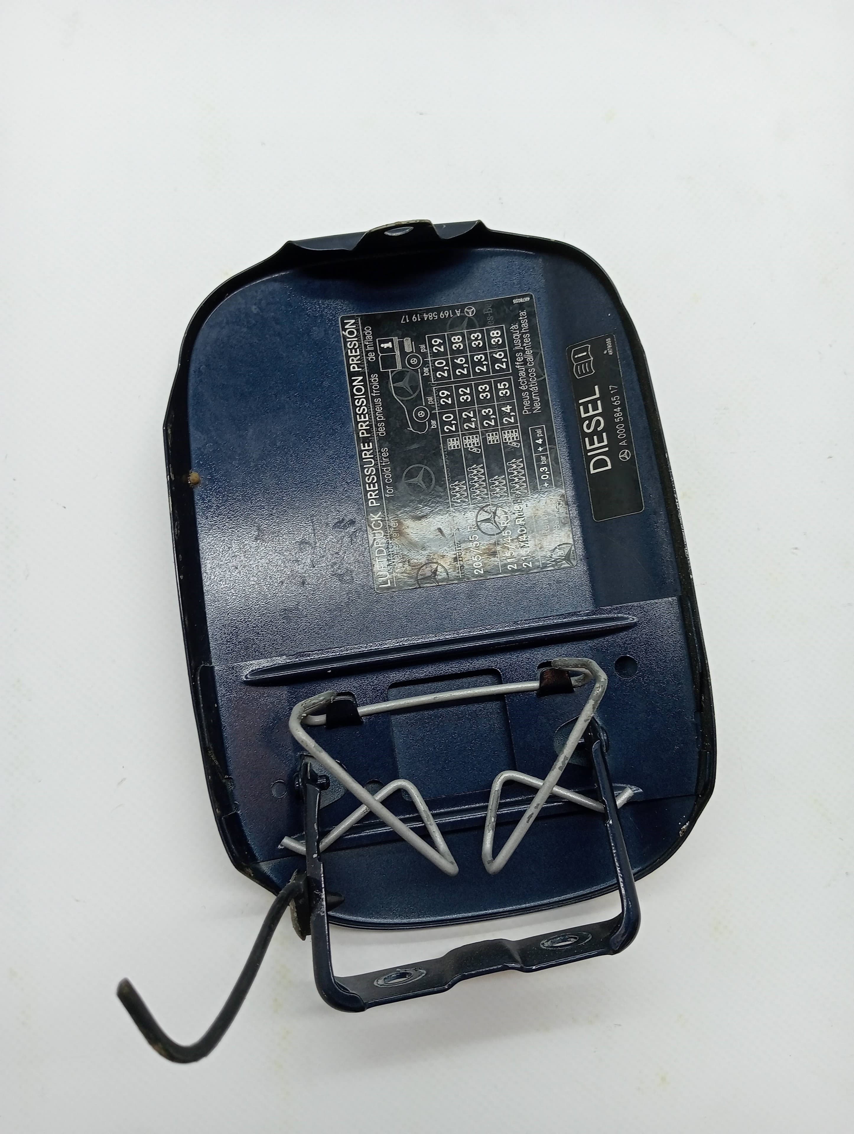 Tapa exterior combustible MERCEDES-BENZ CLASE B (W245) 3