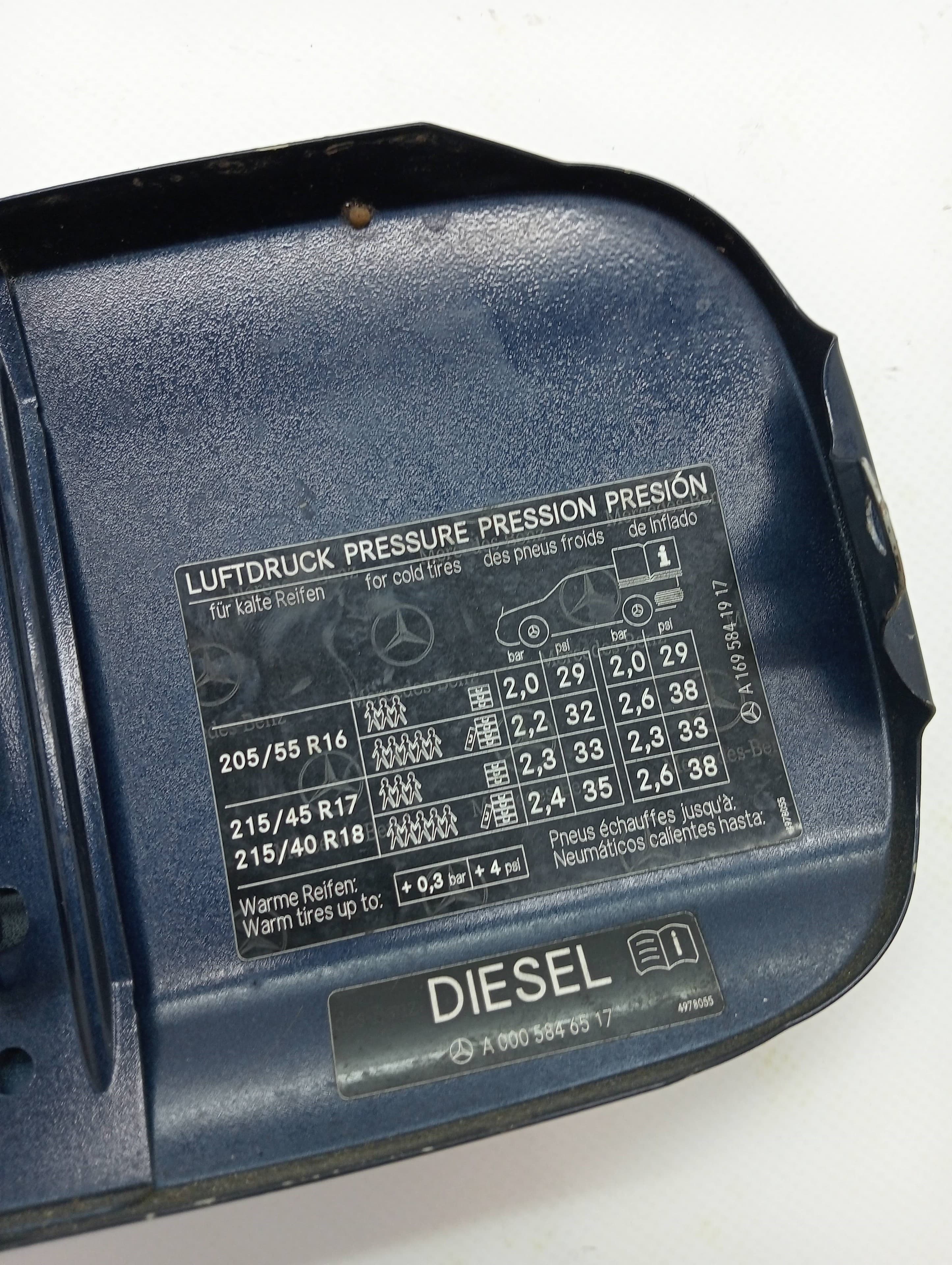 Tapa exterior combustible MERCEDES-BENZ CLASE B (W245) 2