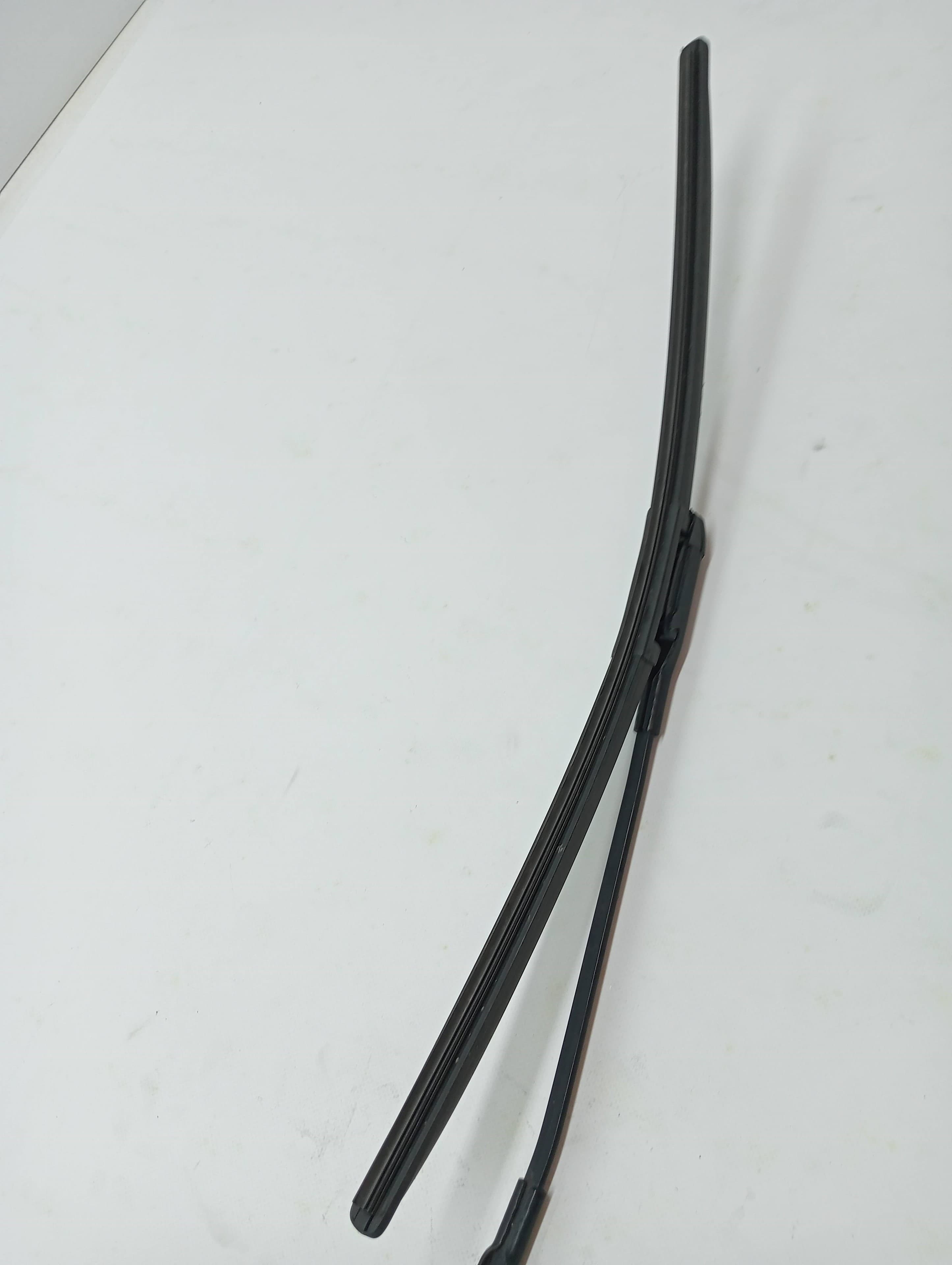 Brazo limpia delantero derecho MERCEDES-BENZ CLASE B (W245) 2