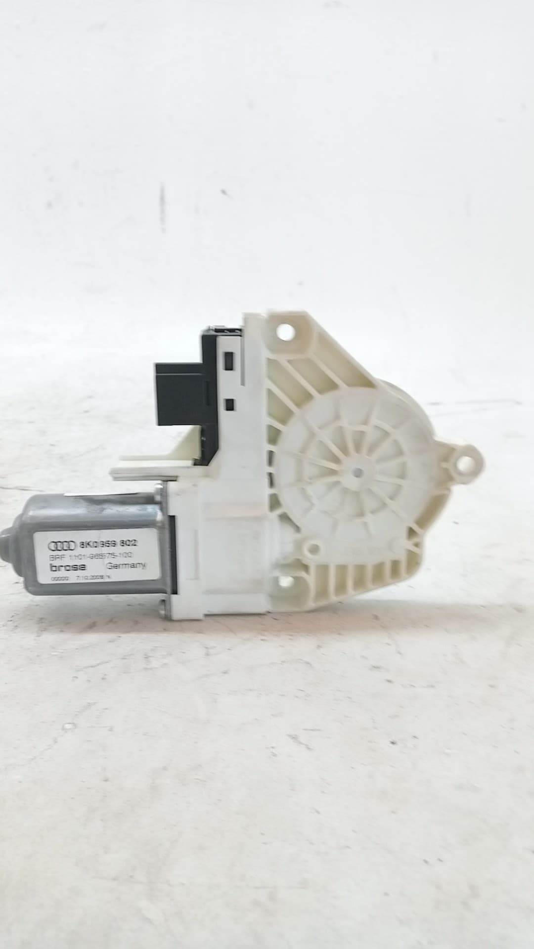Motor elevalunas delantero derecho AUDI A4 BERLINA (8E)