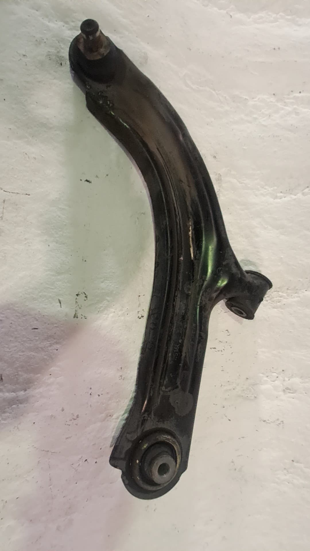 Brazo suspension inferior delantero izquierdo RENAULT CLIO III