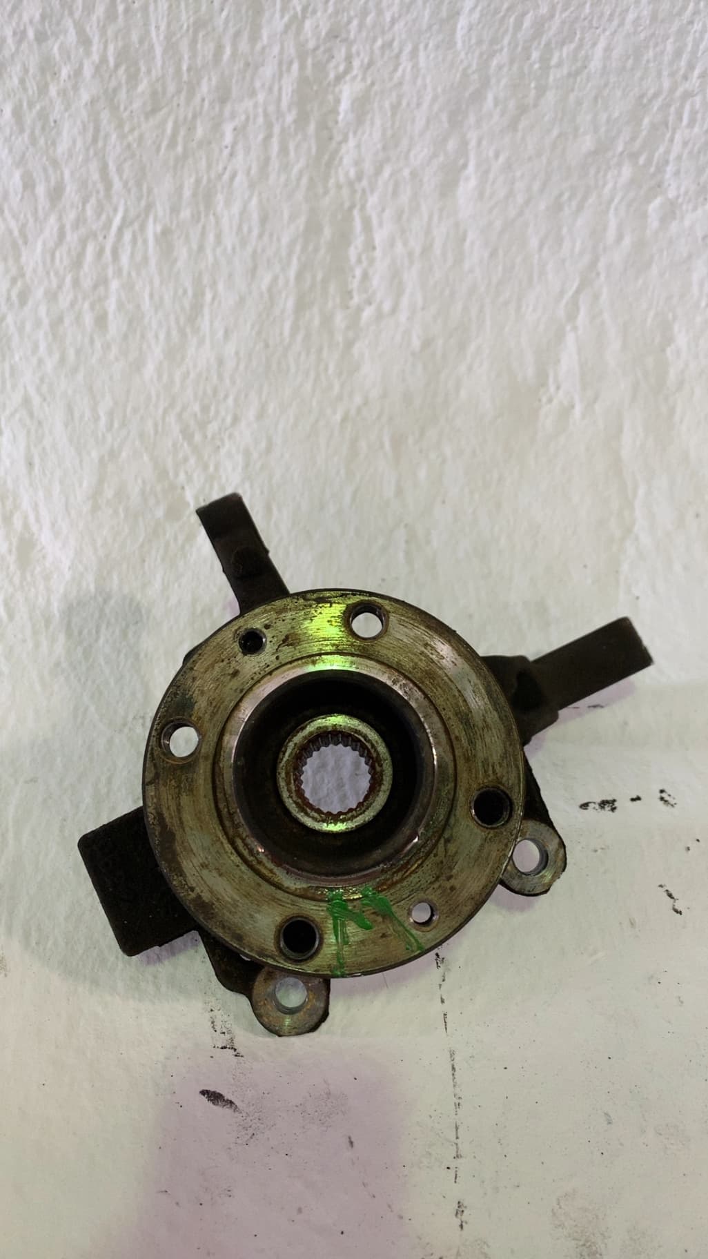 Mangueta delantera derecha RENAULT CLIO III