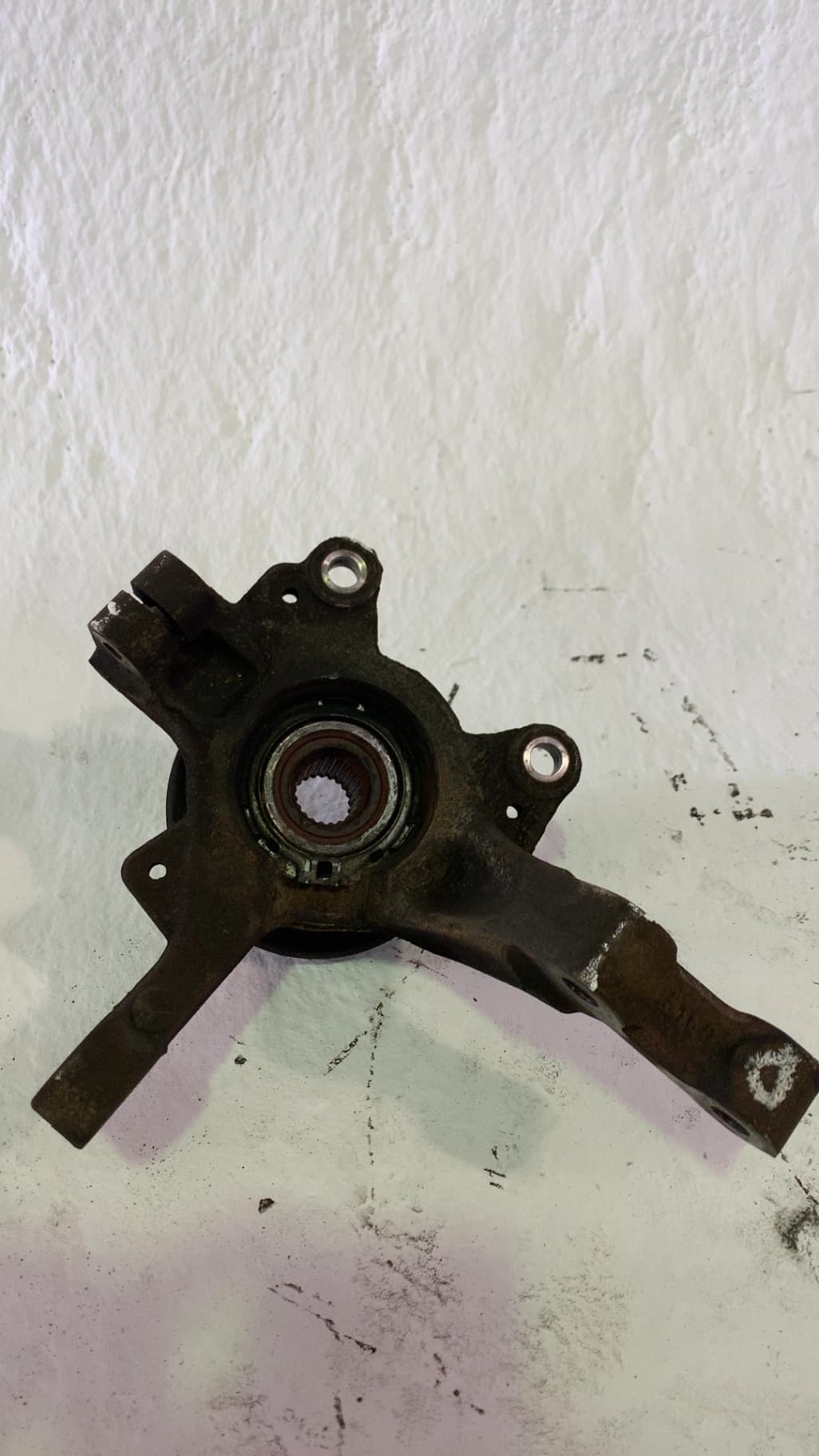 Mangueta delantera derecha RENAULT CLIO III 2