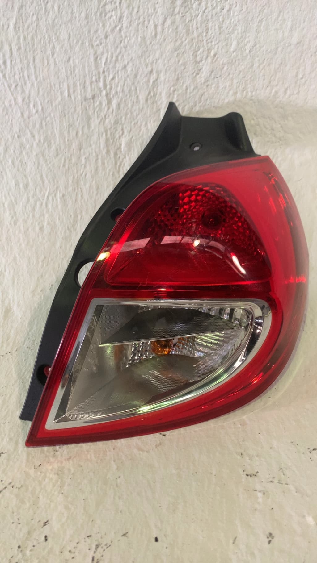 Piloto trasero derecho RENAULT CLIO III