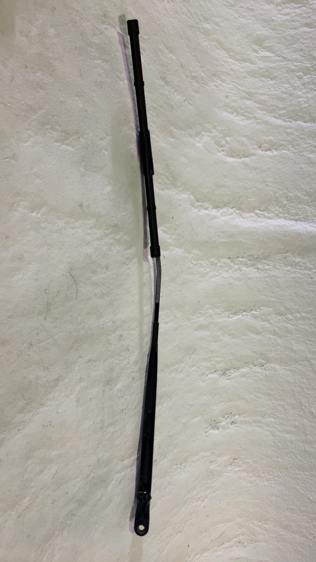 Brazo limpia delantero derecho RENAULT CLIO III 2