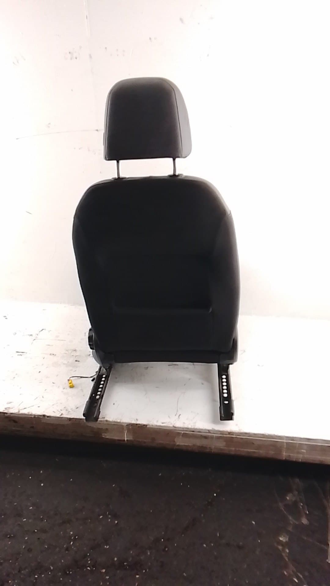 Asiento delantero izquierdo VOLKSWAGEN T-CROSS 2