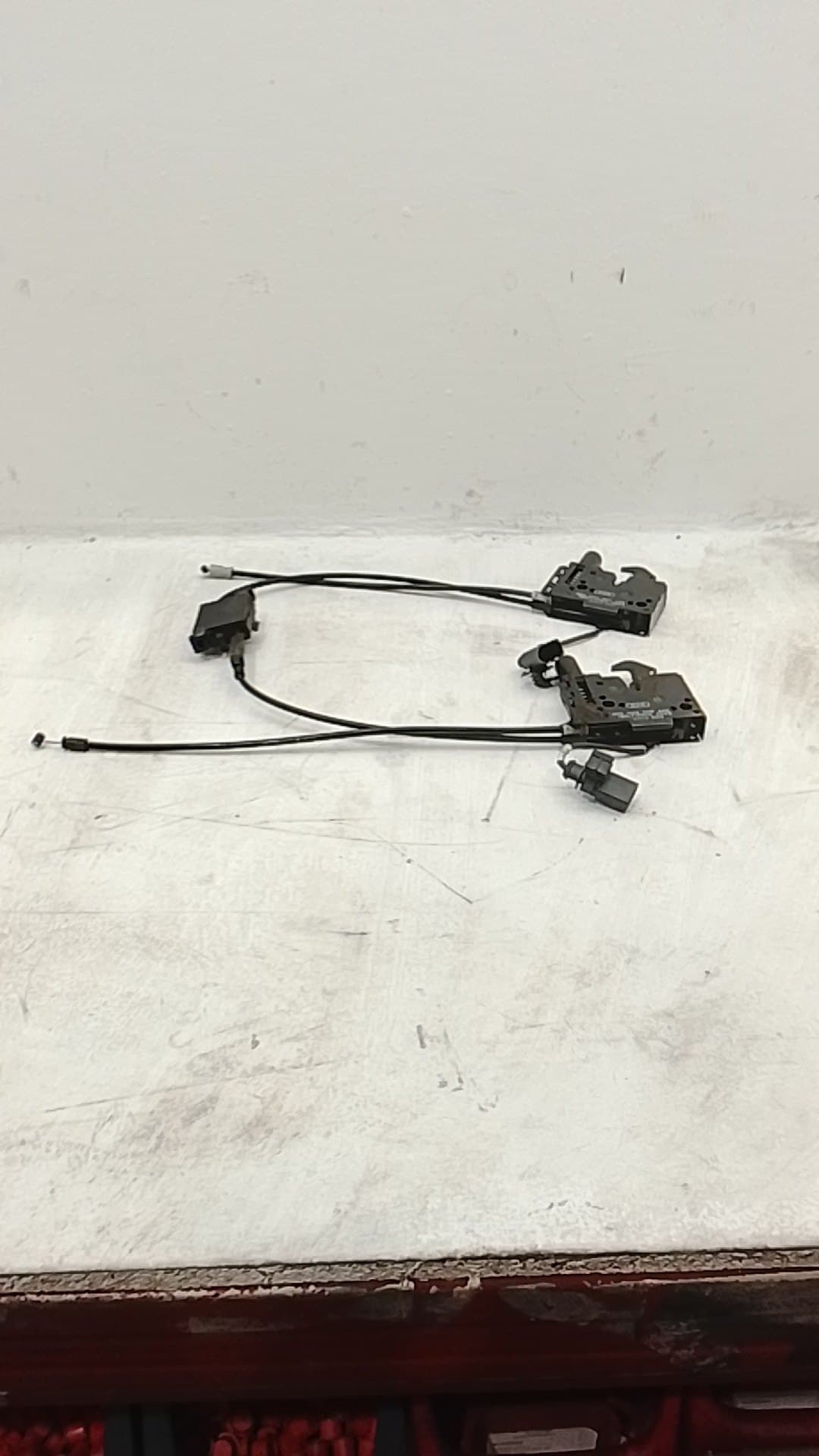 Cerradura capot VOLKSWAGEN T-CROSS