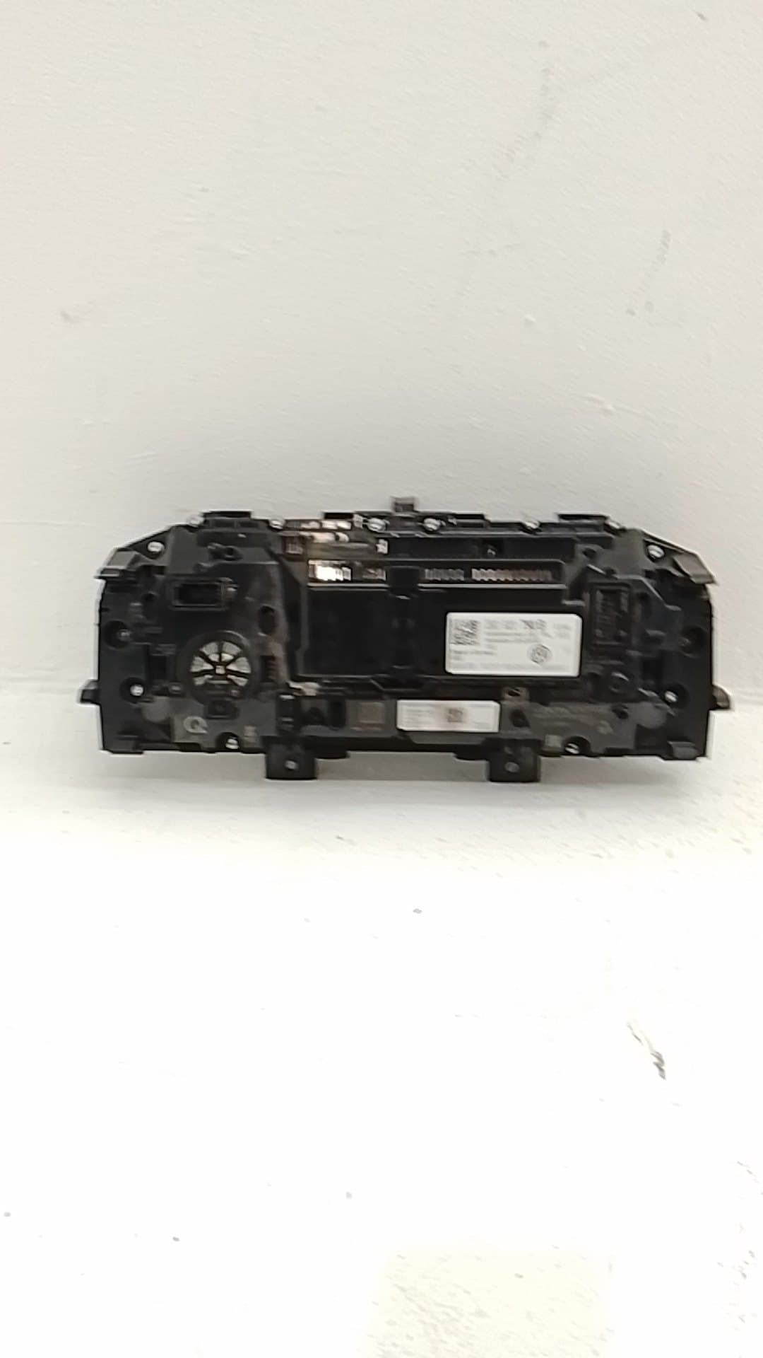 Cuadro instrumentos VOLKSWAGEN T-CROSS 4