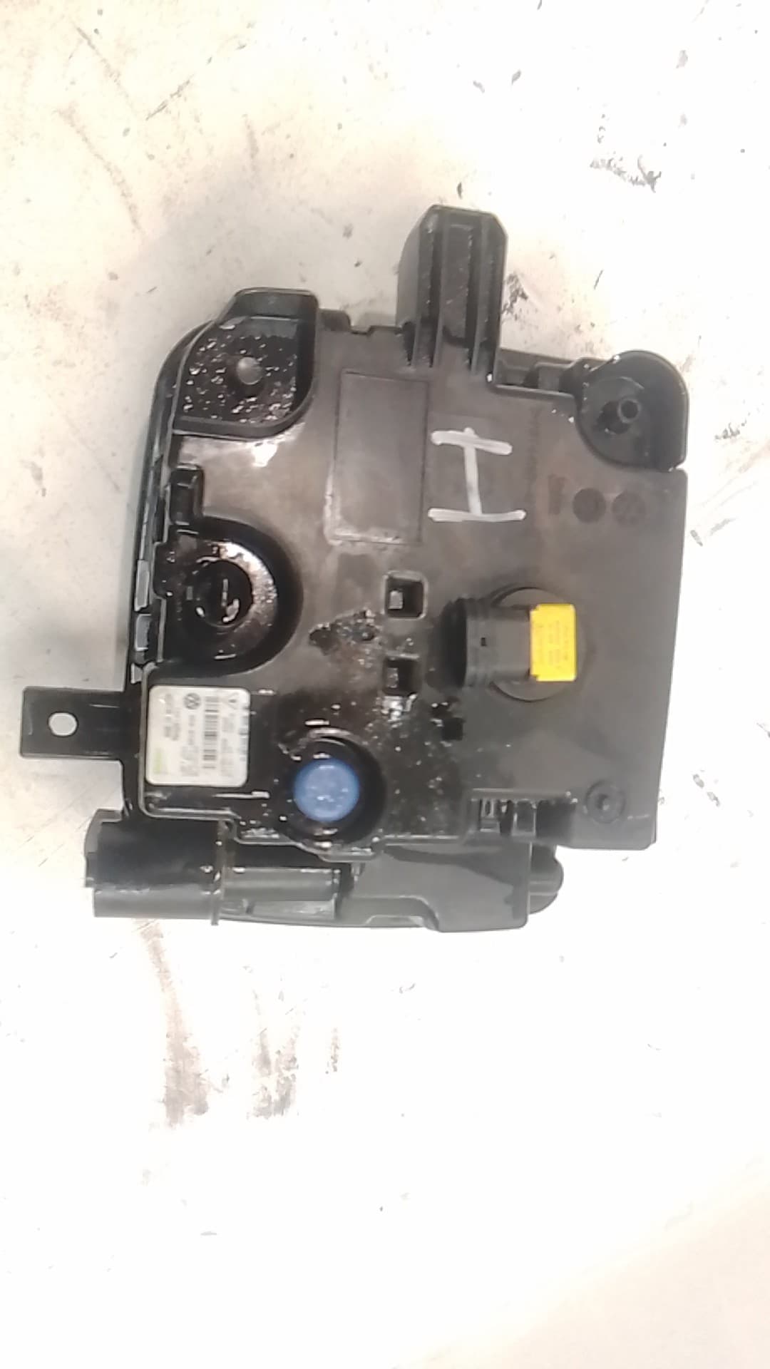 Faro antiniebla izquierdo VOLKSWAGEN T-CROSS 4