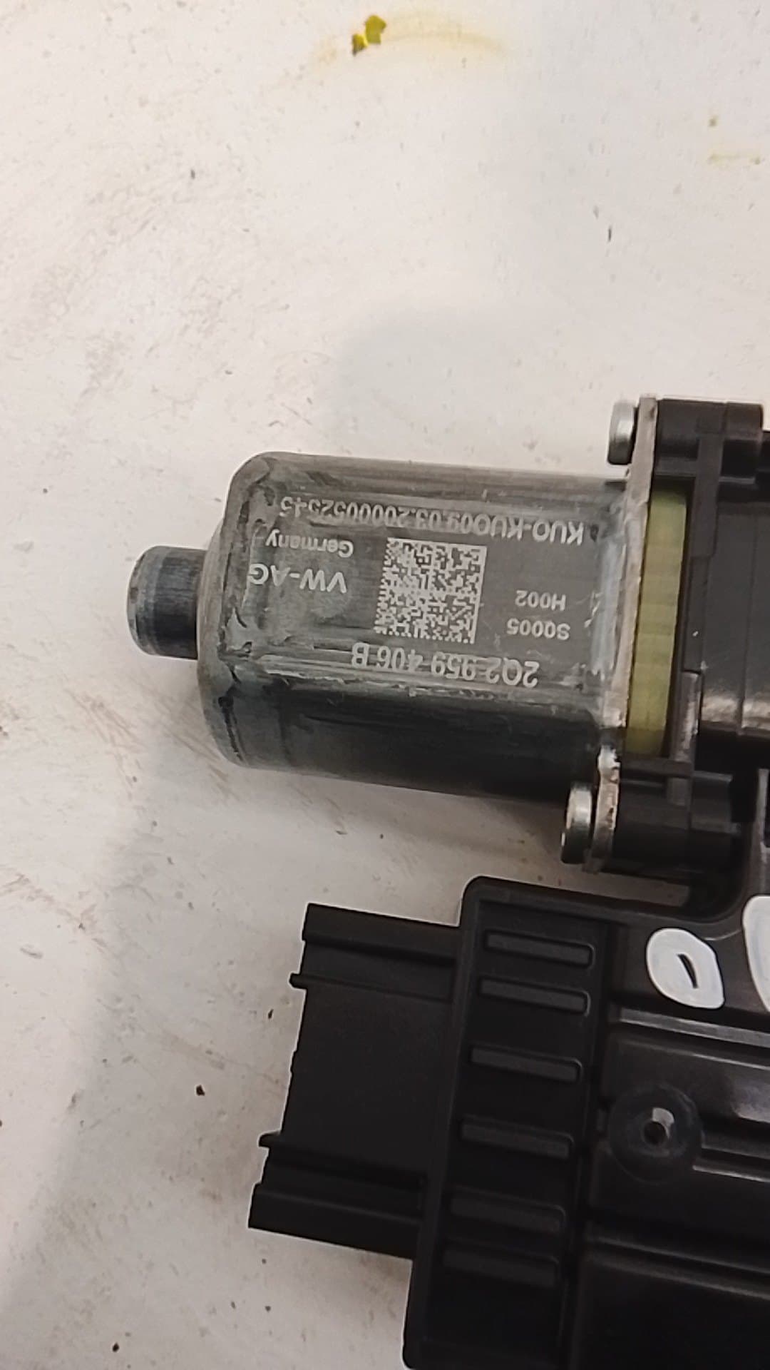 Motor elevalunas delantero derecho VOLKSWAGEN T-CROSS 4