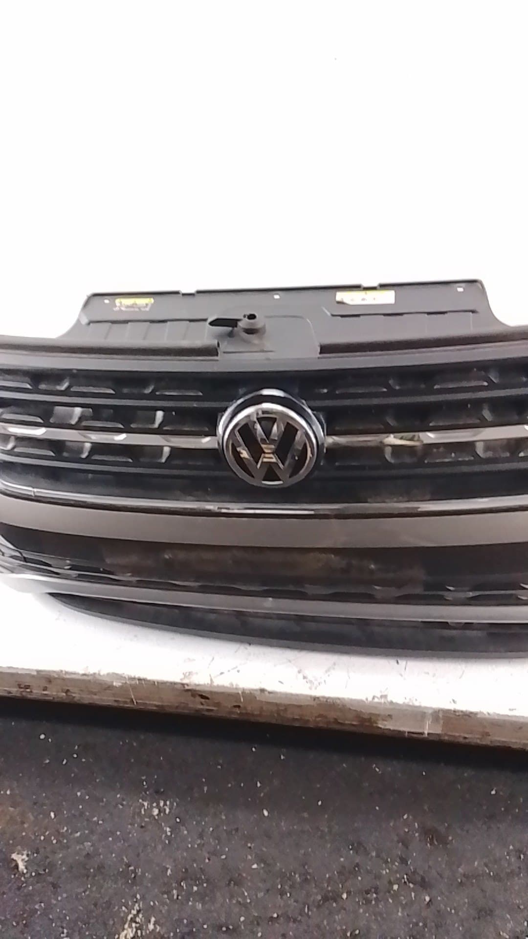 Paragolpes delantero VOLKSWAGEN T-CROSS 4