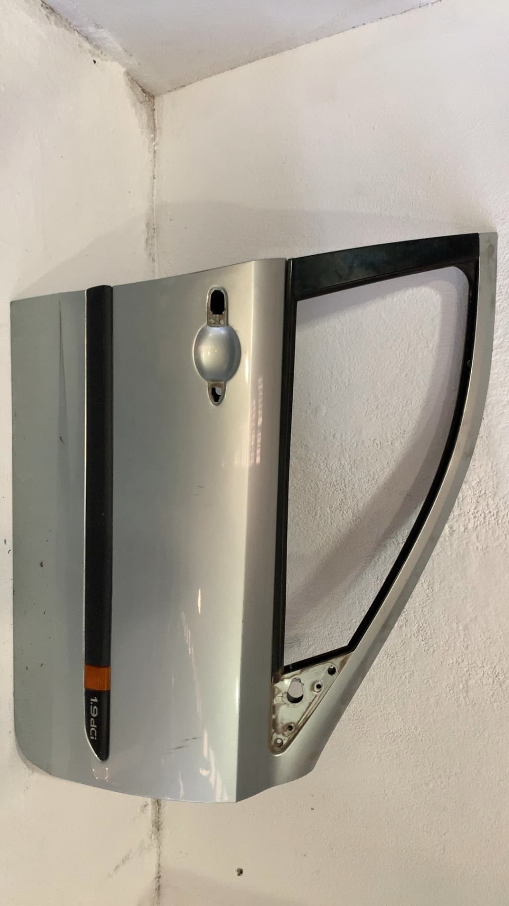 Puerta delantera derecha RENAULT LAGUNA (B56)