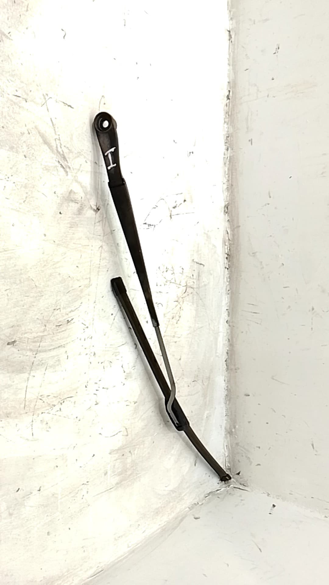 Brazo limpia delantero izquierdo KIA CERATO 3