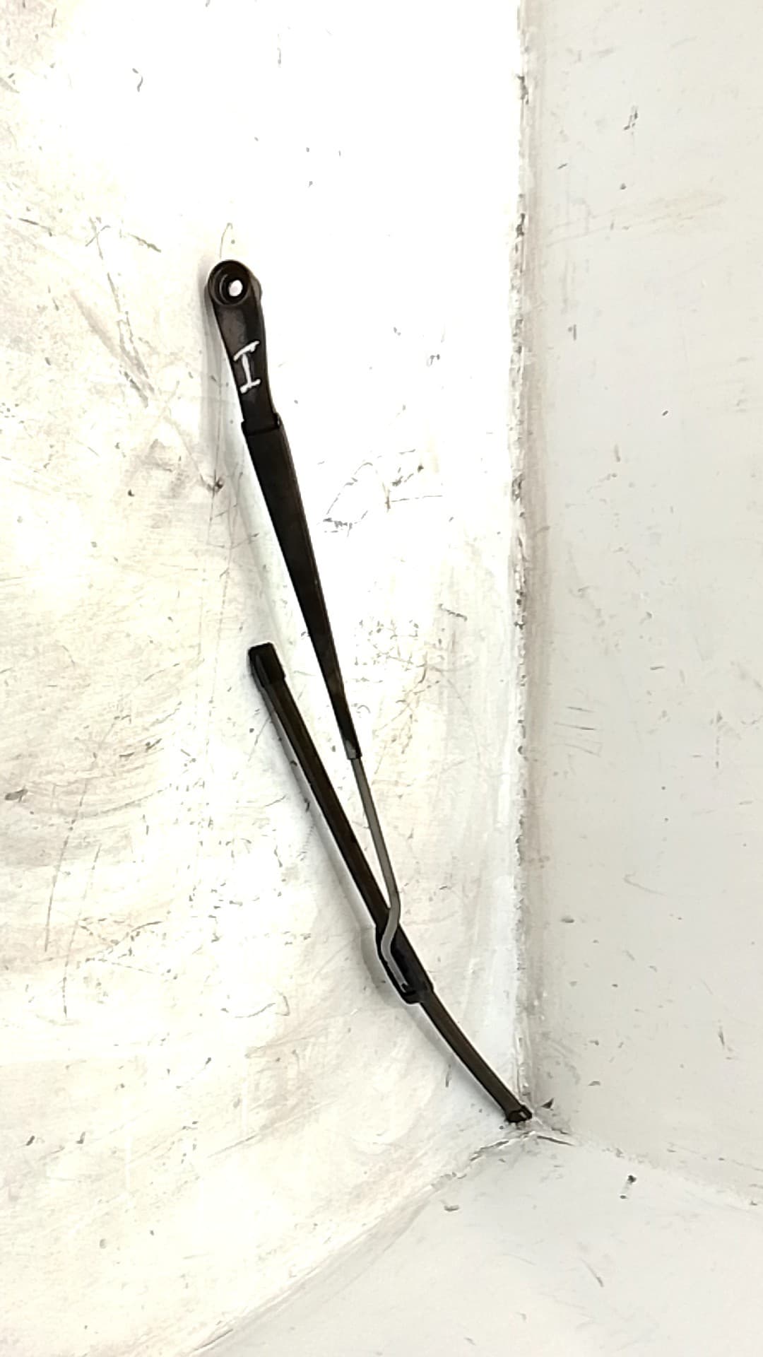 Brazo limpia delantero izquierdo KIA CERATO 2