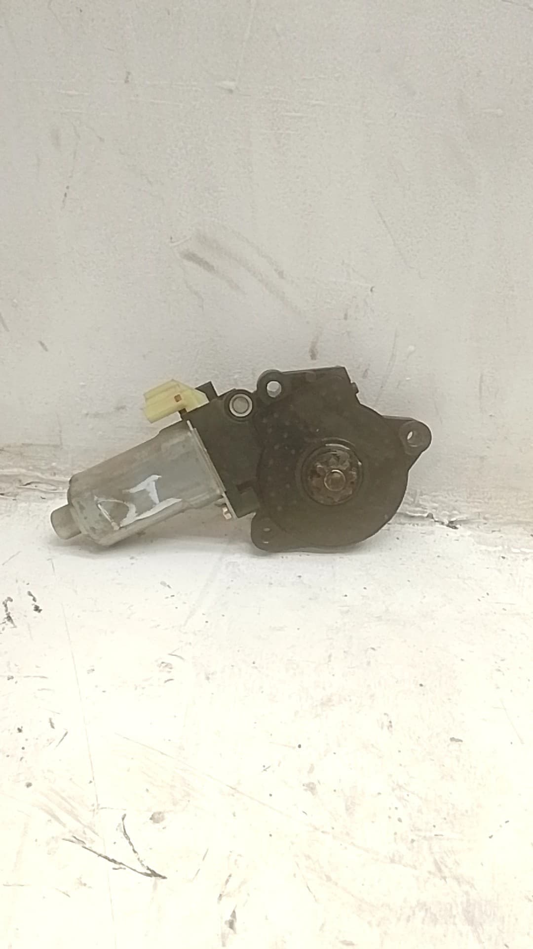Motor elevalunas delantero izquierdo KIA CERATO