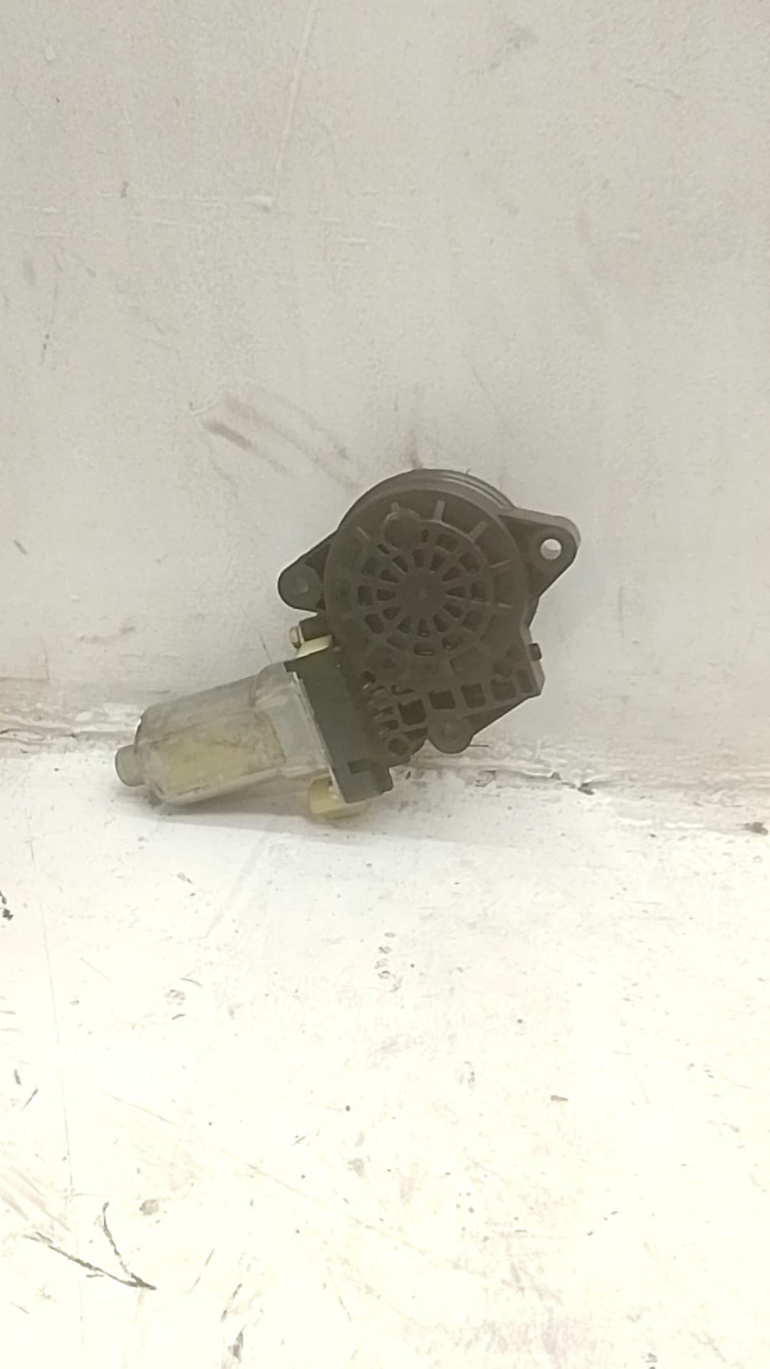 Motor elevalunas delantero izquierdo KIA CERATO 2