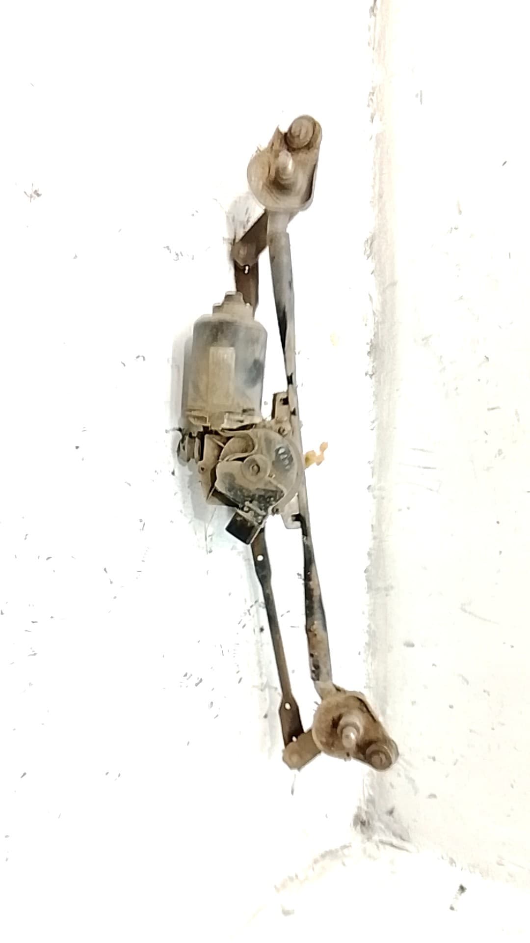 Motor limpia delantero KIA CERATO 3
