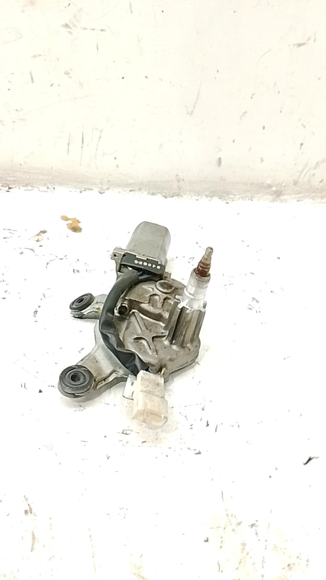 Motor limpia trasero KIA CERATO 2