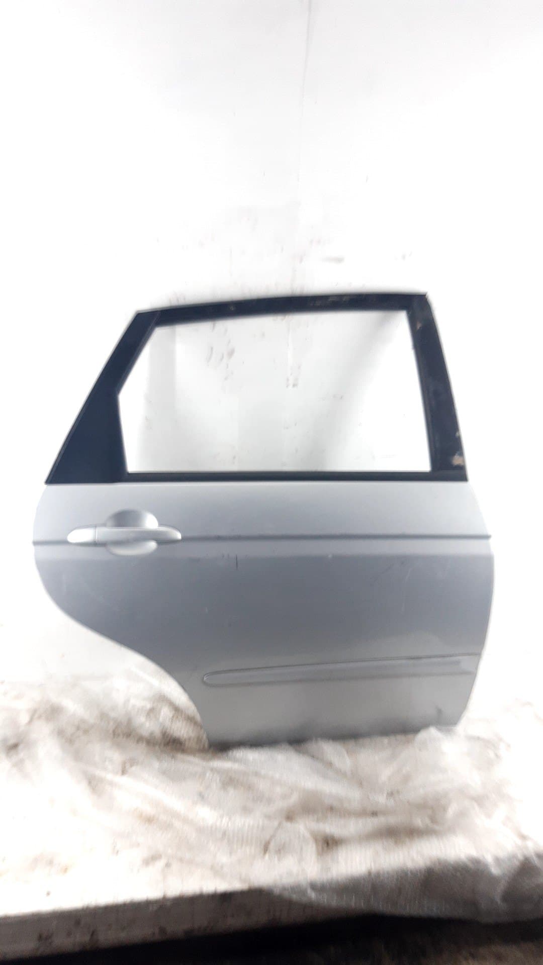 Puerta trasera derecha KIA CERATO