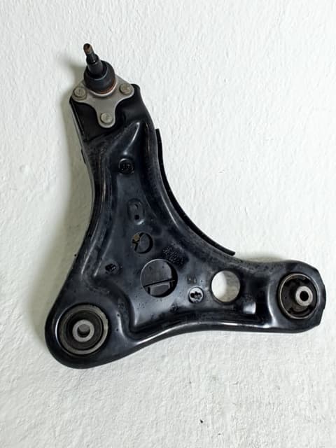 Brazo suspension inferior delantero izquierdo CUPRA BORN (K11) 3