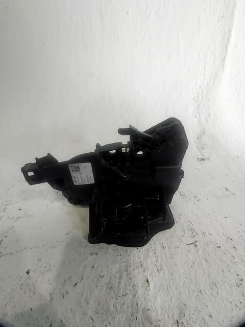 Cerradura puerta delantera izquierda CUPRA BORN (K11) 4