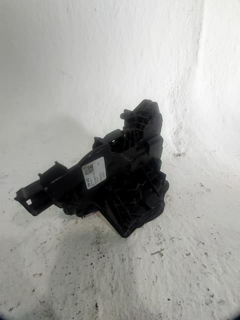 Cerradura puerta delantera izquierda CUPRA BORN (K11) 3
