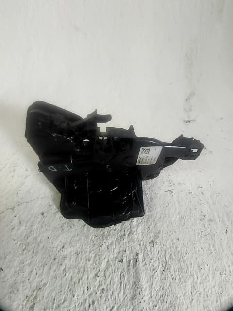 Cerradura puerta trasera derecha CUPRA BORN (K11) 4
