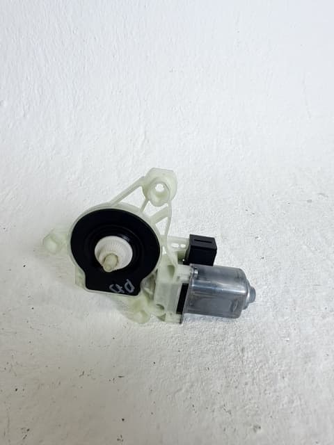 Motor elevalunas delantero derecho CUPRA BORN (K11) 3