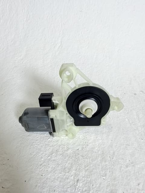 Motor elevalunas delantero izquierdo CUPRA BORN (K11) 3
