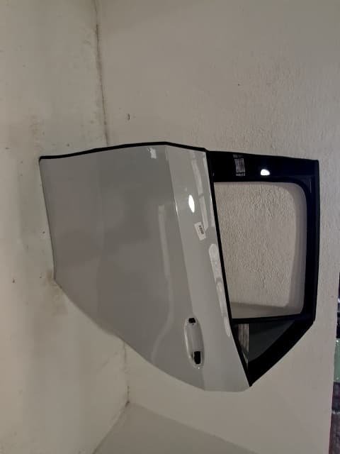 Puerta trasera izquierda CUPRA BORN (K11)