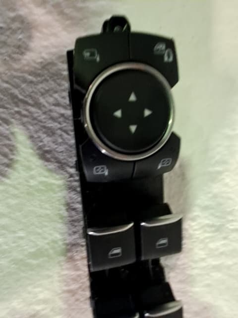 Mando elevalunas delantero izquierdo FORD MUSTANG MACH-E 3