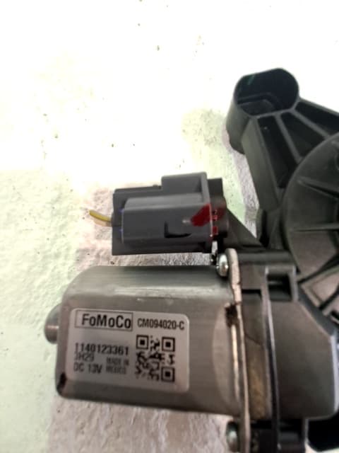 Motor elevalunas delantero derecho FORD MUSTANG MACH-E 2