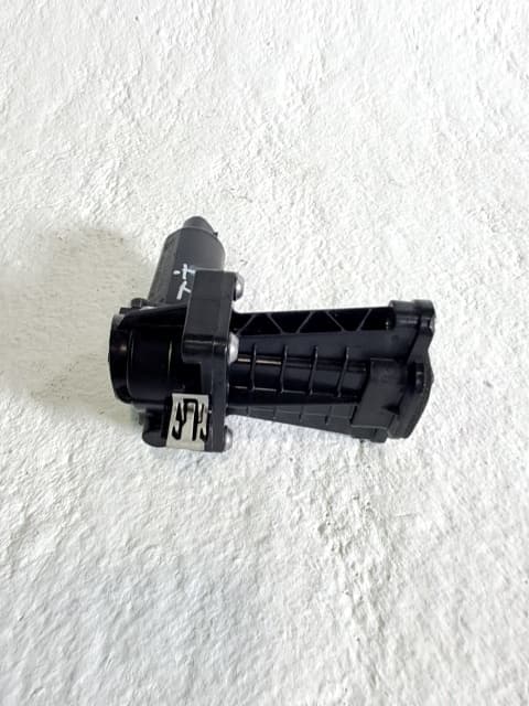 Cerradura puerta trasera izquierda FORD MUSTANG MACH-E 4