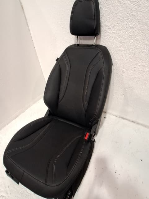 Asiento delantero derecho FORD MUSTANG MACH-E 3