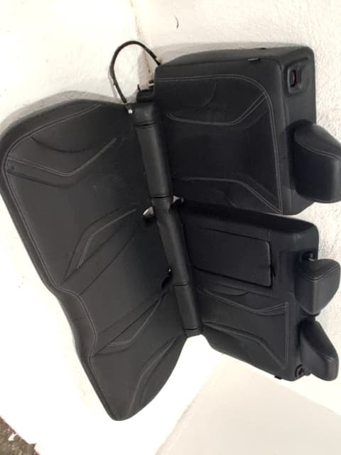 Cerradura asientos traseros FORD MUSTANG MACH-E 3