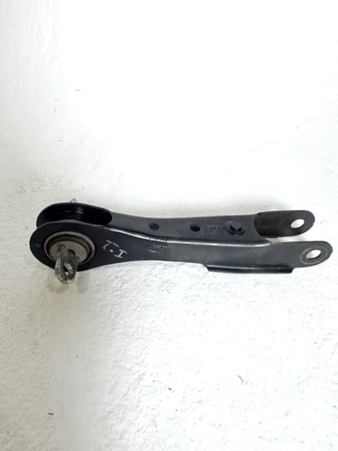 Brazo suspension superior trasero izquierdo FORD MUSTANG MACH-E 4