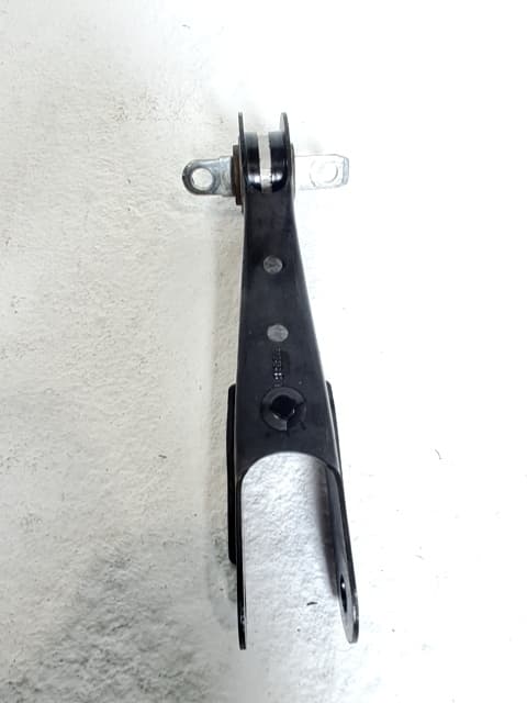 Brazo suspension superior trasero izquierdo FORD MUSTANG MACH-E 3
