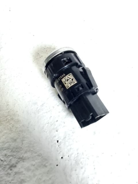 Recambio FORD MUSTANG MACH-E ref. 2476701 2