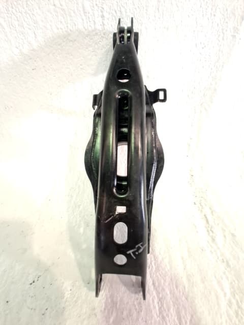 Brazo suspension inferior trasero izquierdo FORD MUSTANG MACH-E 4
