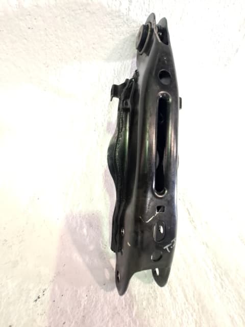 Brazo suspension inferior trasero izquierdo FORD MUSTANG MACH-E 3