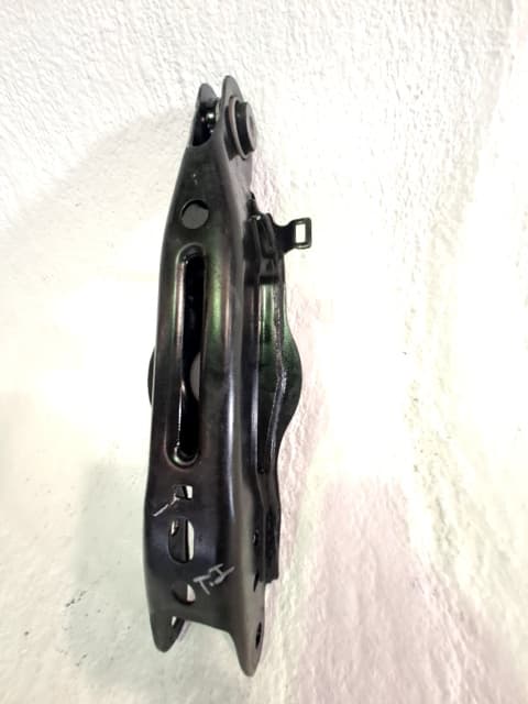Brazo suspension inferior trasero izquierdo FORD MUSTANG MACH-E 2