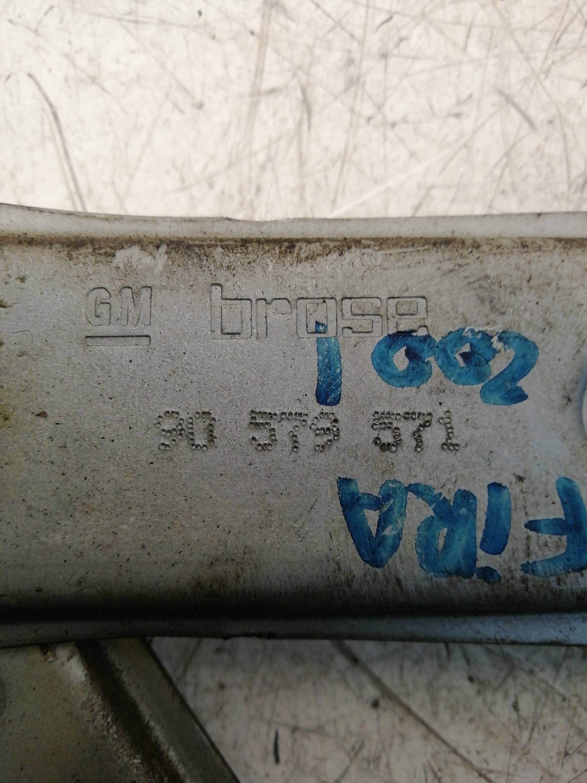 Elevalunas delantero izquierdo OPEL ZAFIRA A 3