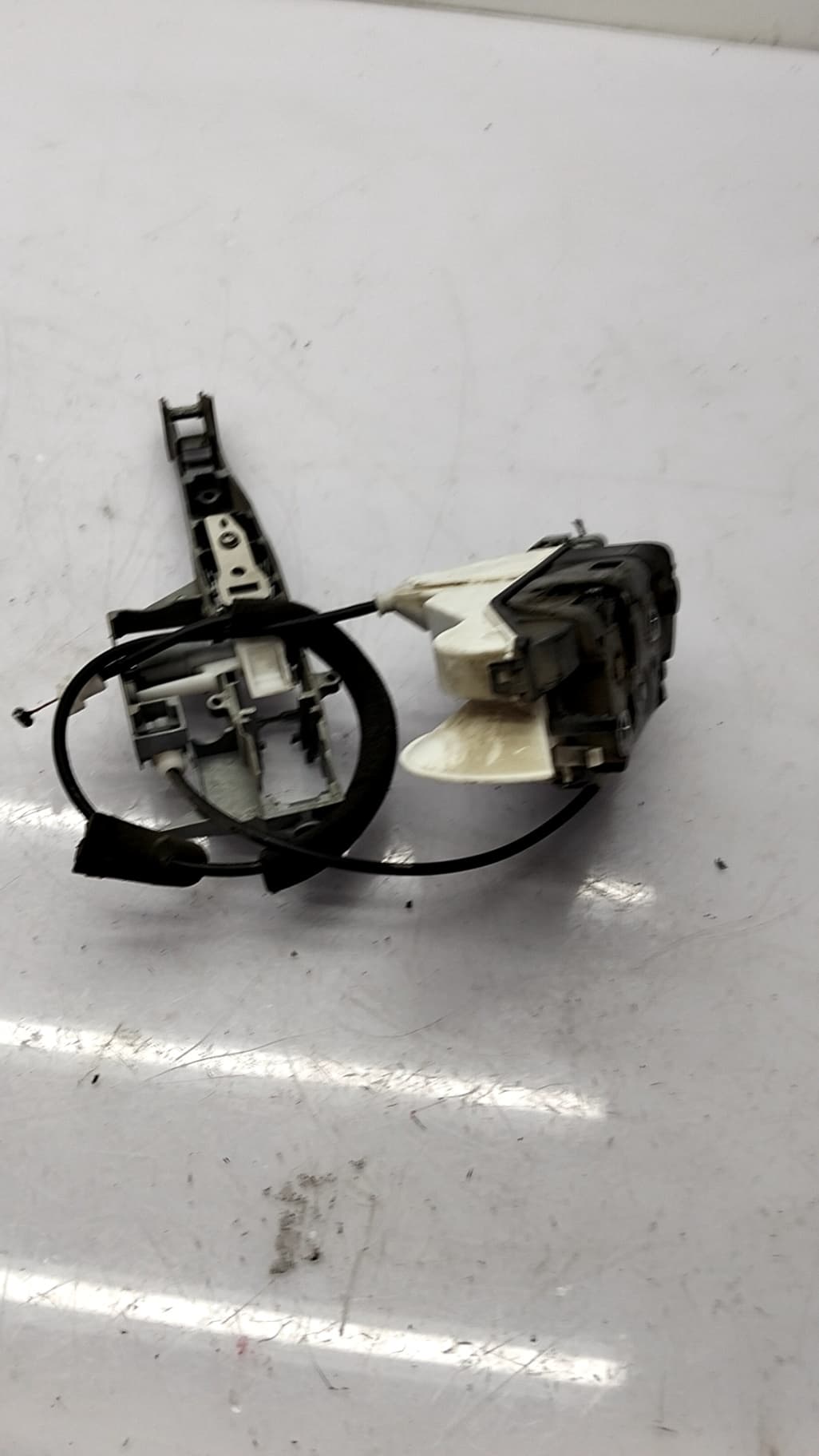 Cerradura puerta lateral izquierda PEUGEOT 5008 3