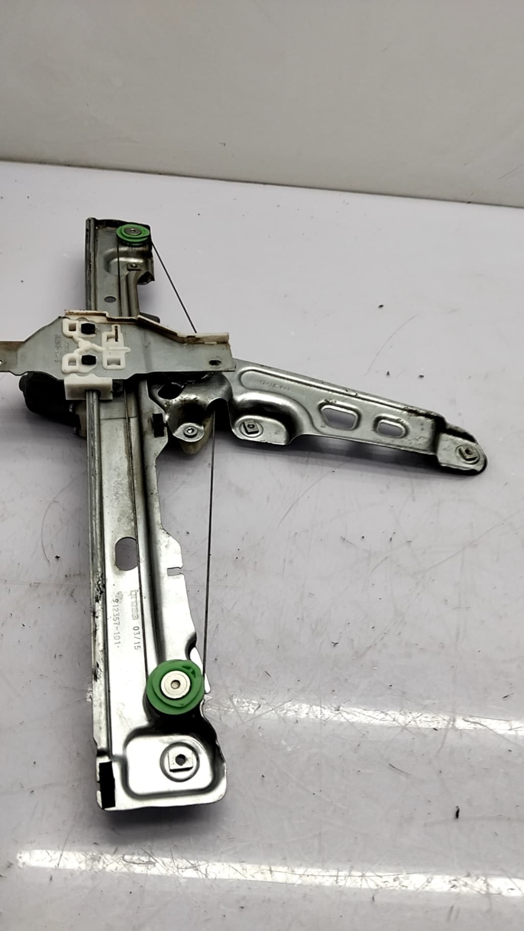 Elevalunas delantero derecho PEUGEOT 5008 2
