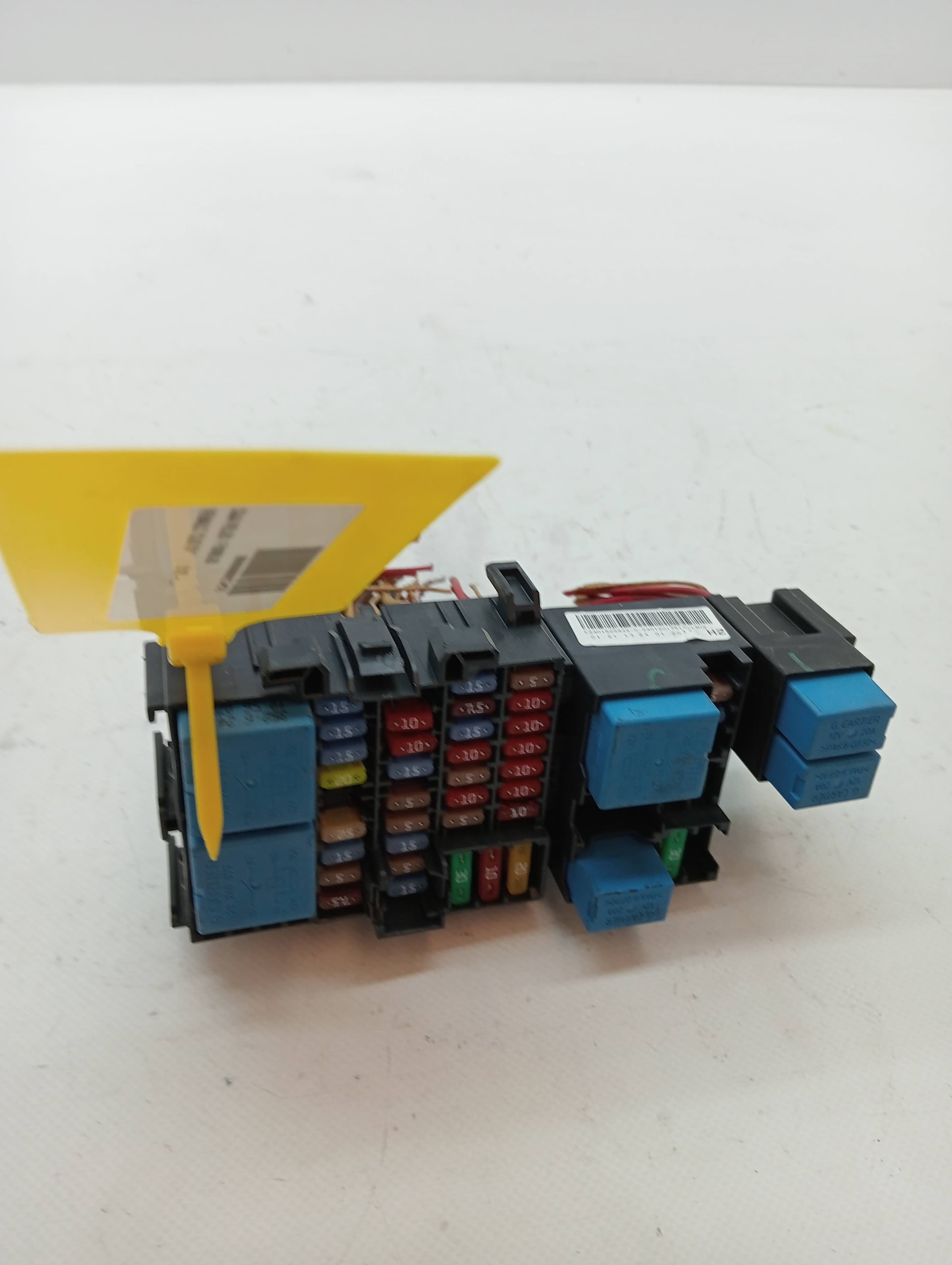 Caja reles / fusibles RENAULT CLIO IV