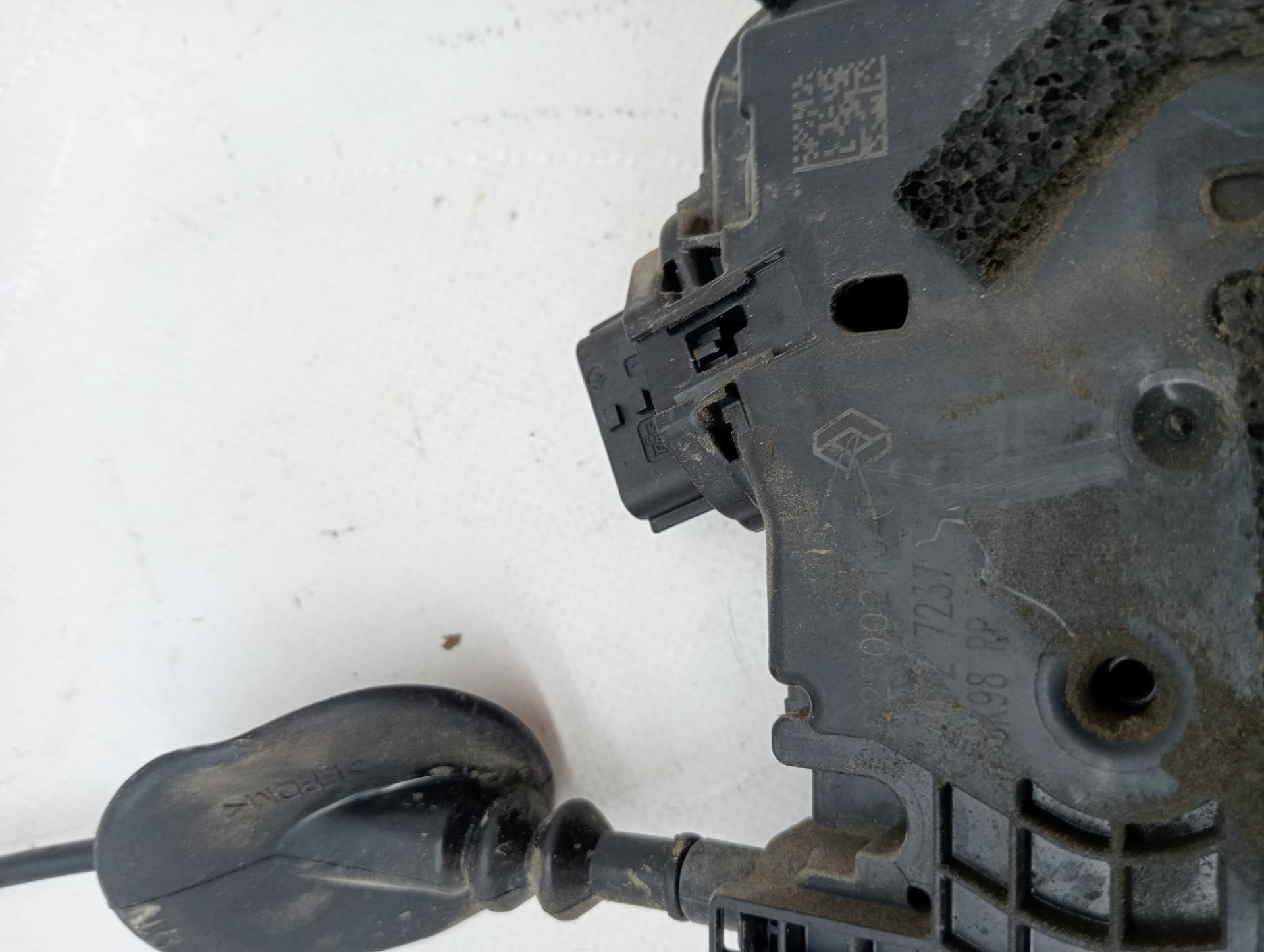 Cerradura puerta trasera derecha RENAULT CLIO IV 2