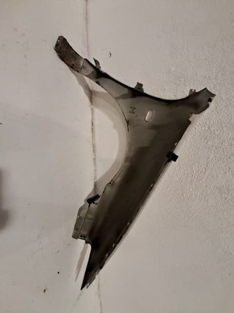 Aleta delantera izquierda SEAT TOLEDO (1M2)