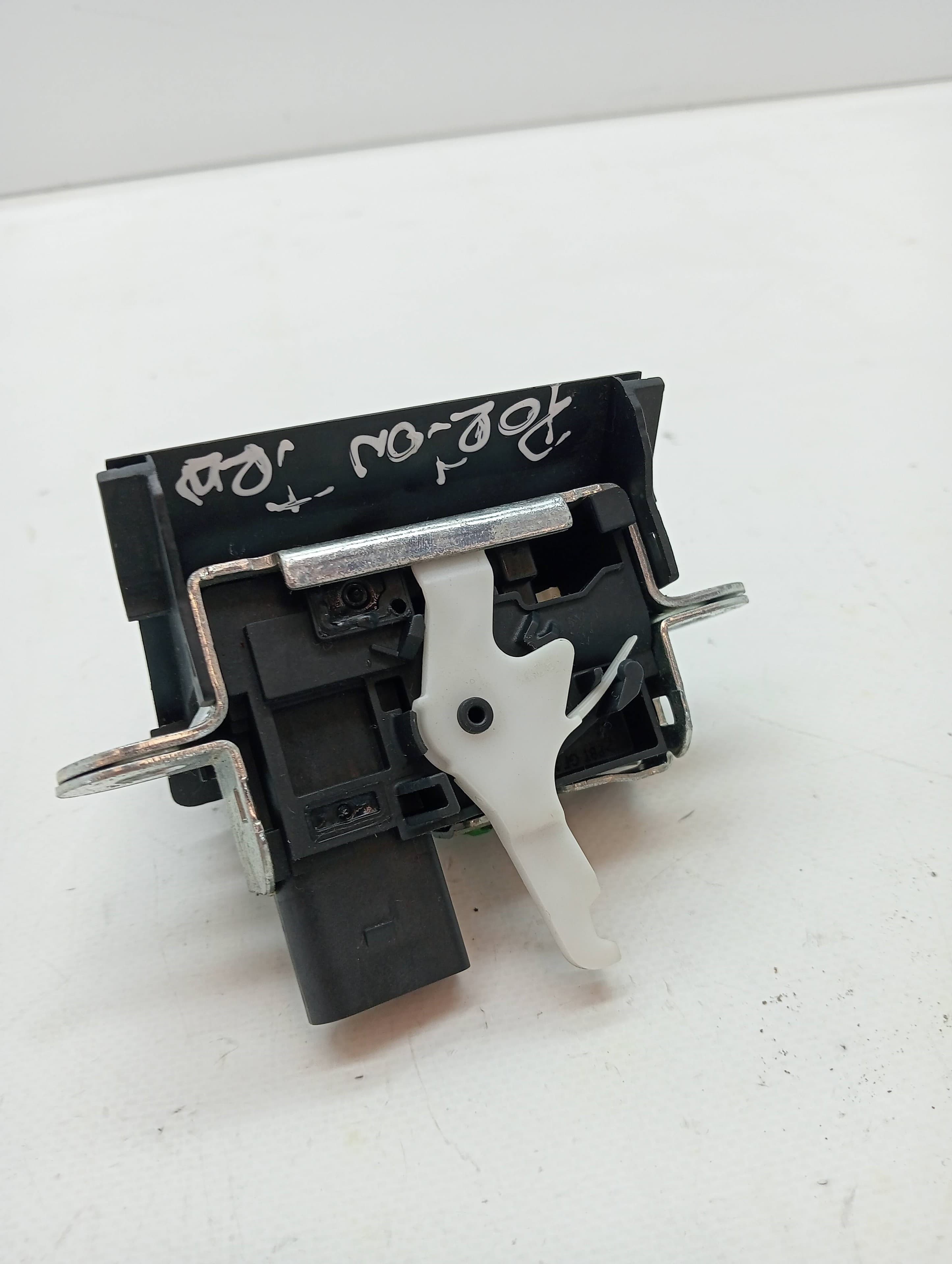 Cerradura maletero / porton SEAT IBIZA SC (6J1) 3